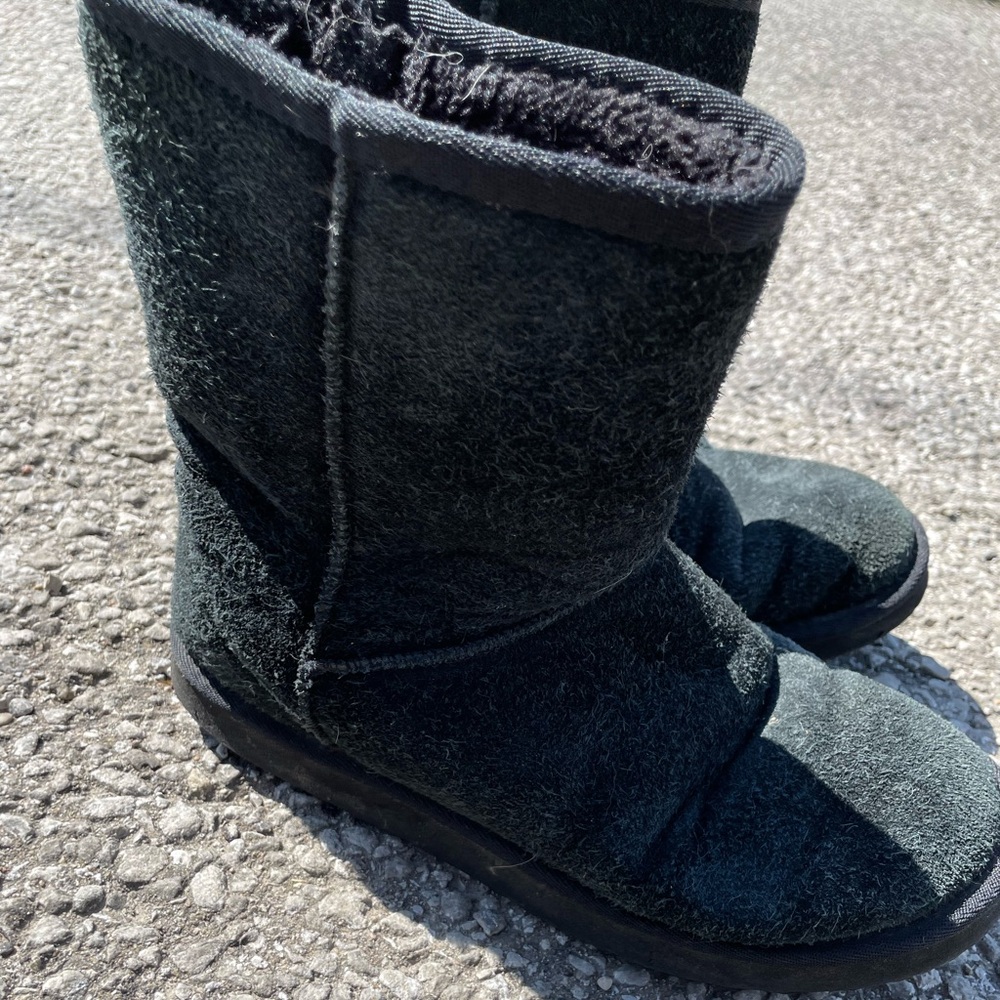 Fuzzy boots